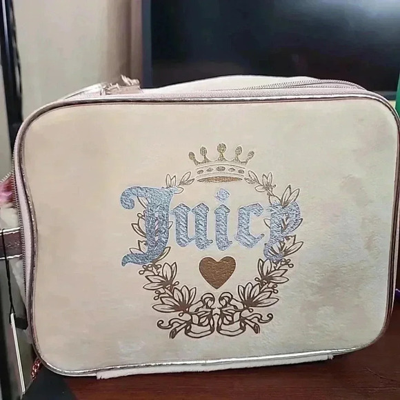 NWT Juicy Couture Large Velour Tan Cream Crown Travel Cosmetic Makeup Case Bag - Picture 10 of 12